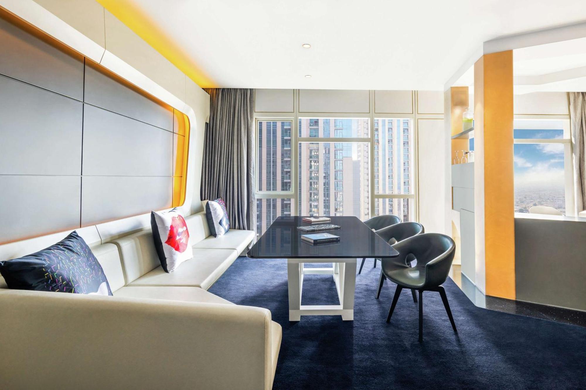 V Hotel Dubai, Curio Collection By Hilton المظهر الخارجي الصورة A suite at the hotel