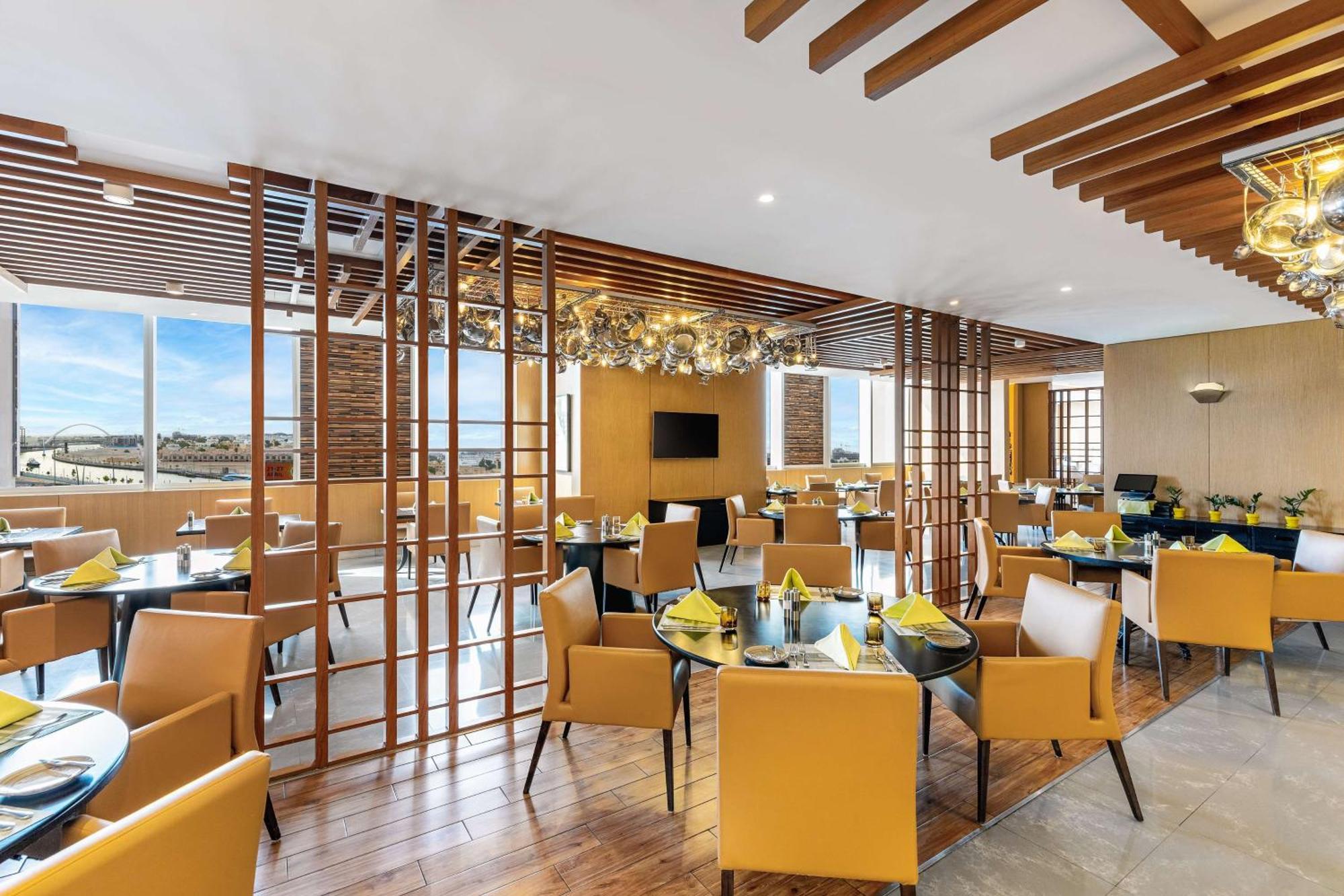 V Hotel Dubai, Curio Collection By Hilton المظهر الخارجي الصورة The restaurant