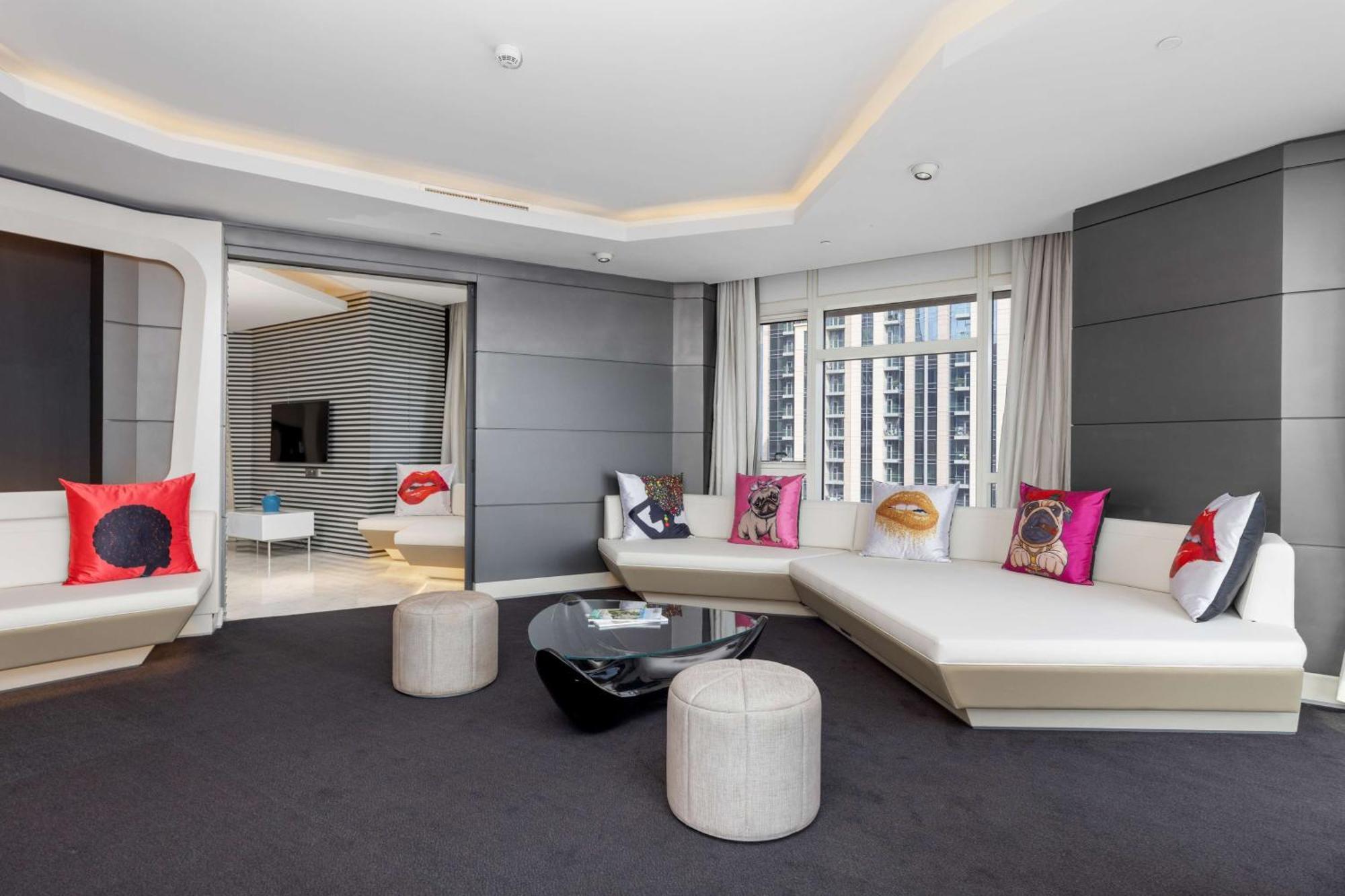 V Hotel Dubai, Curio Collection By Hilton المظهر الخارجي الصورة